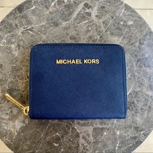 Michael Kors Travel Zip Pocket Leather Card Case